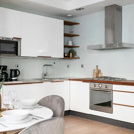 2ndhomes Loft With & Balcony By The White Church Apartament Helsinki